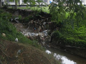 Garbage Dams like this are everywhere in Honiara.