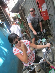 bike-tour-bangkok-narrow