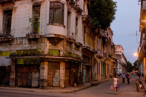 cuba-building