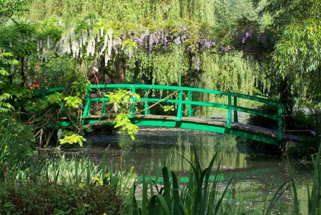 monet-bridge