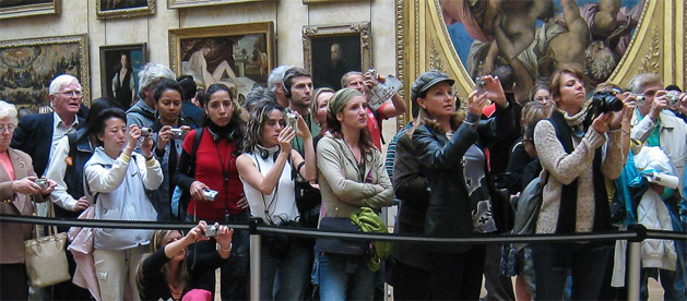 It’s inevitable when you visit Paris’s Louvre that you’ll eventually be drawn to Leonardo’s Mona Lisa. You won’t actually be able to get close enough and linger long enough to get a good look at it, though. The room is full of tourists with cameras, and for some reason they prefer to look at a digital image later than the original now.
