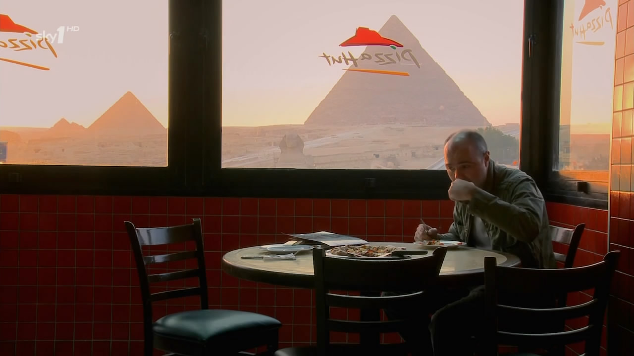 pizza-hut-pyramids